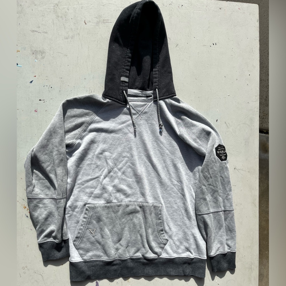 Men's Vissla Hoodie Gray Solid M Pocket Logo Beach Outdoors‎ Surf DISTRESSED